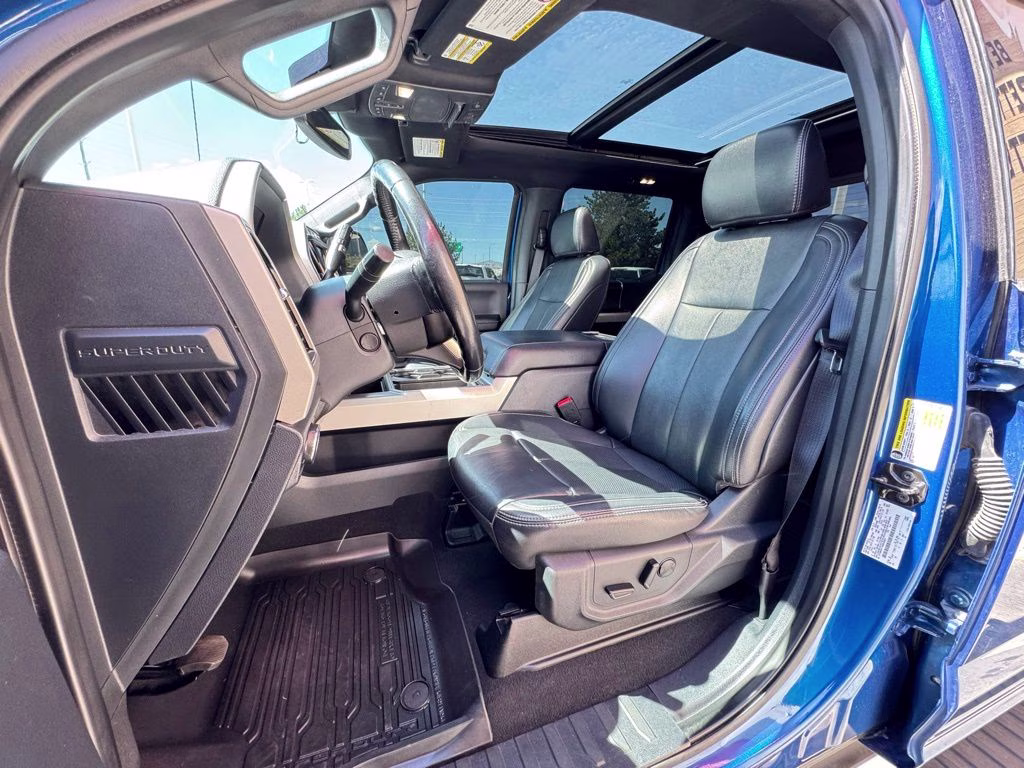 2022 Blue Metallic Ford Super Duty F-350 DRW Lariat 4X4 Truck