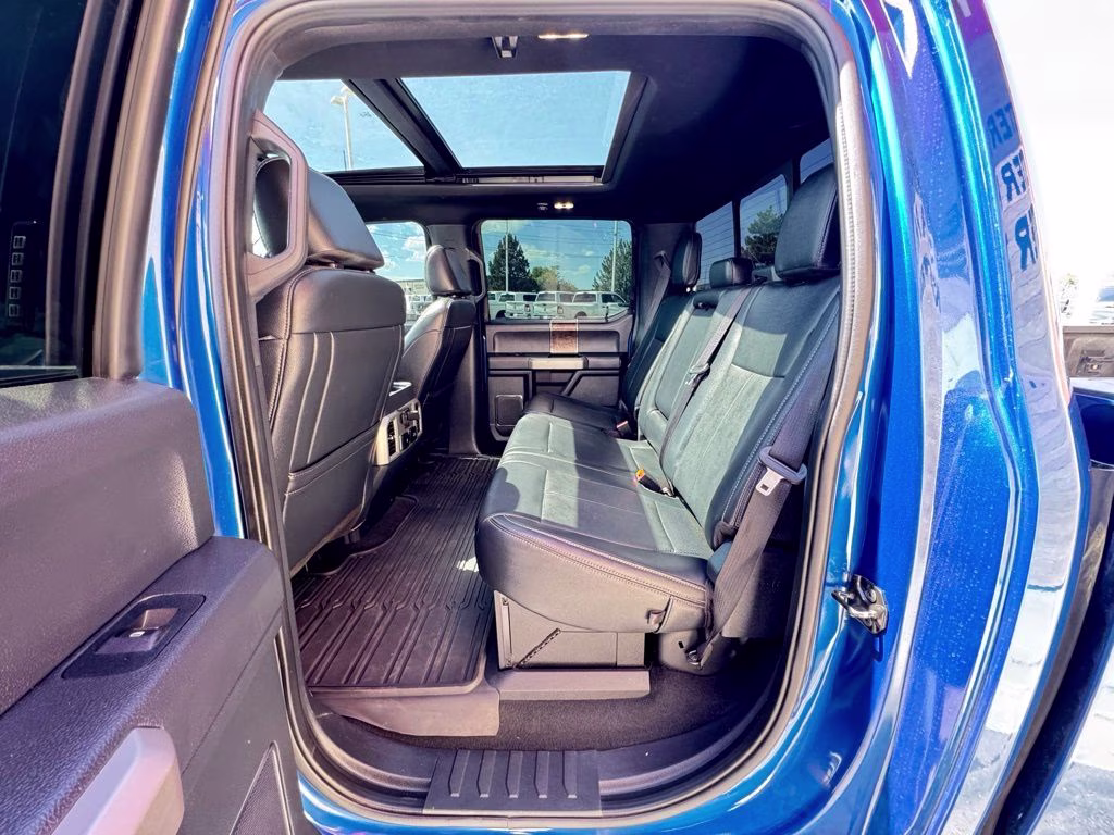 2022 Blue Metallic Ford Super Duty F-350 DRW Lariat 4X4 Truck