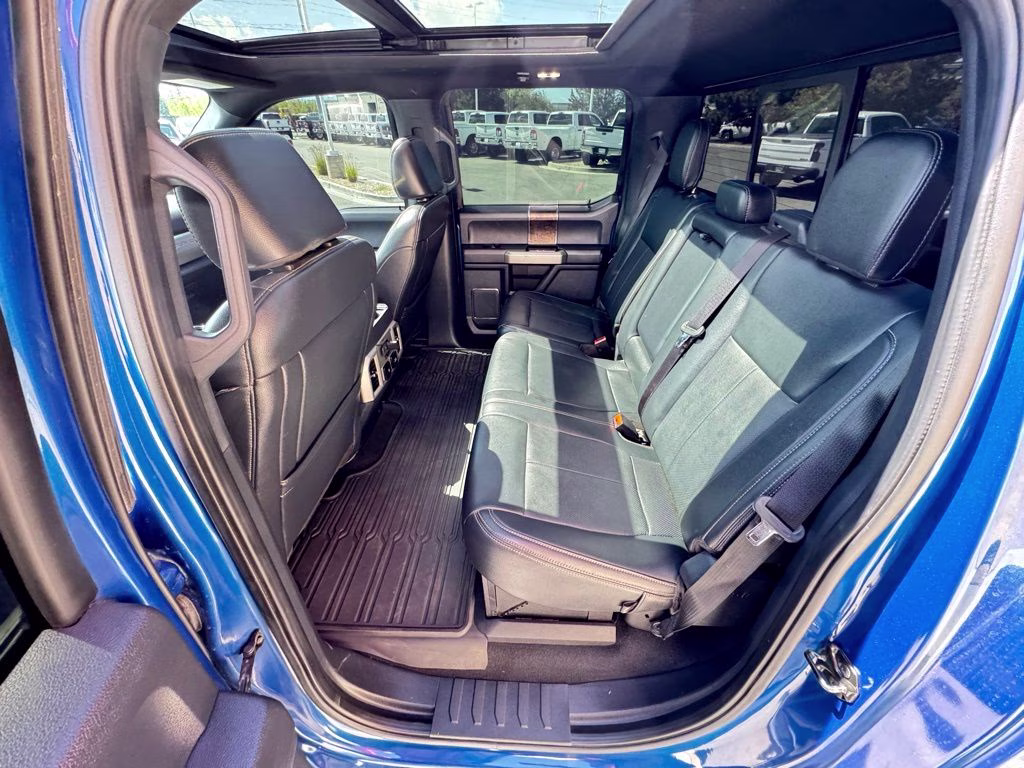 2022 Blue Metallic Ford Super Duty F-350 DRW Lariat 4X4 Truck