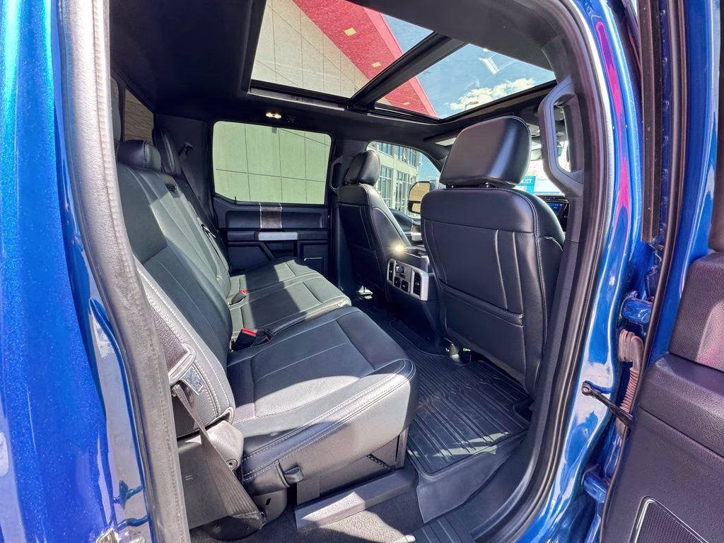 2022 Blue Metallic Ford Super Duty F-350 DRW Lariat 4X4 Truck