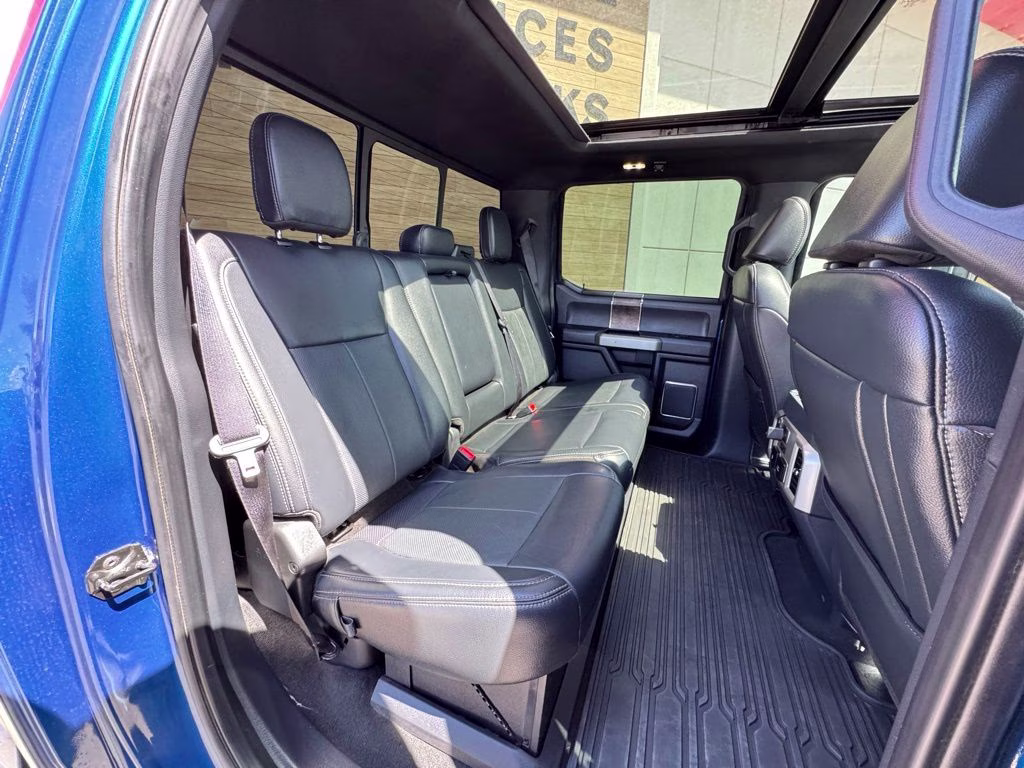 2022 Blue Metallic Ford Super Duty F-350 DRW Lariat 4X4 Truck