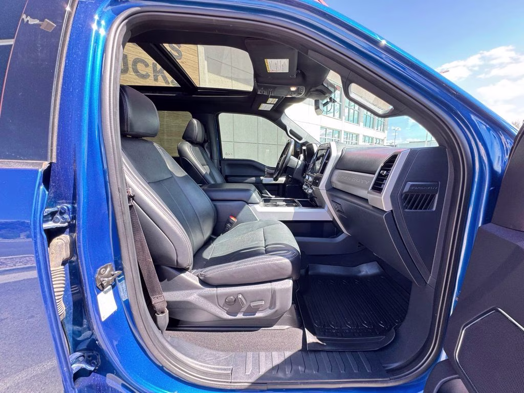 2022 Blue Metallic Ford Super Duty F-350 DRW Lariat 4X4 Truck