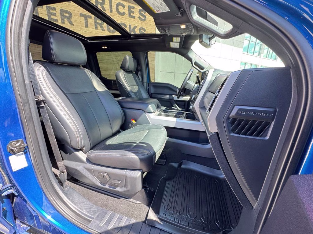 2022 Blue Metallic Ford Super Duty F-350 DRW Lariat 4X4 Truck