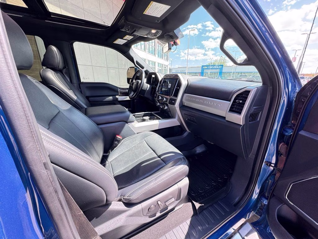 2022 Blue Metallic Ford Super Duty F-350 DRW Lariat 4X4 Truck
