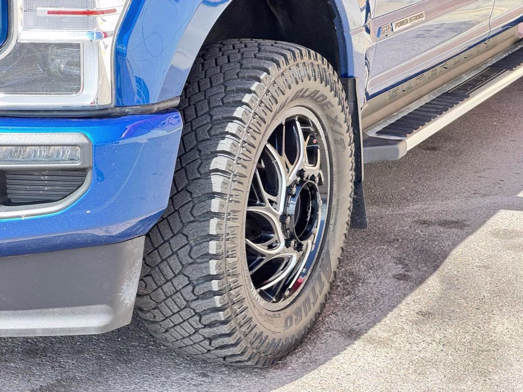 2022 Blue Metallic Ford Super Duty F-350 DRW Lariat 4X4 Truck