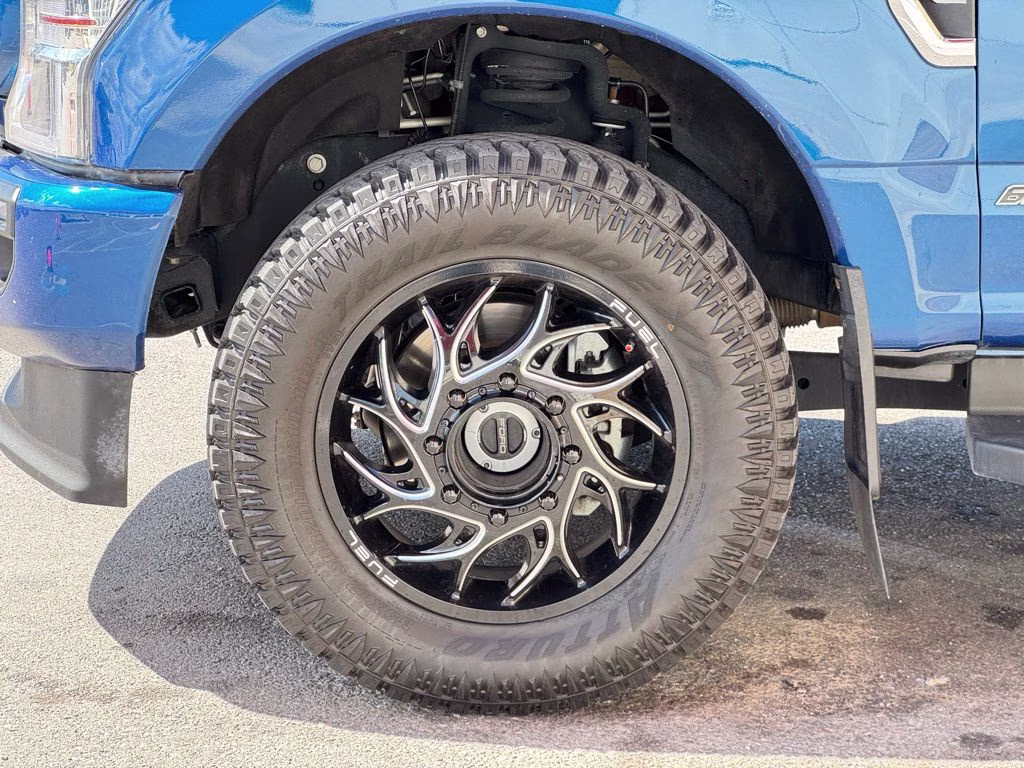 2022 Blue Metallic Ford Super Duty F-350 DRW Lariat 4X4 Truck