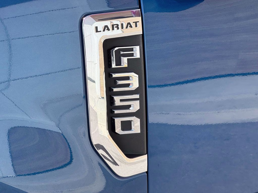 2022 Blue Metallic Ford Super Duty F-350 DRW Lariat 4X4 Truck