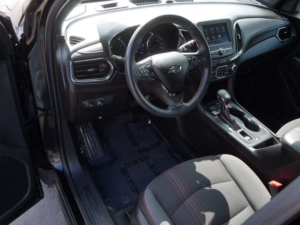 2022 Mosaic Black Metallic Chevrolet Equinox RS AWD SUV