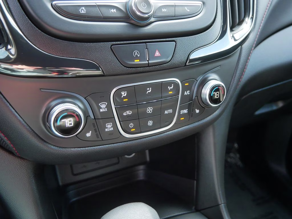 2022 Mosaic Black Metallic Chevrolet Equinox RS w/ 1RS AWD SUV