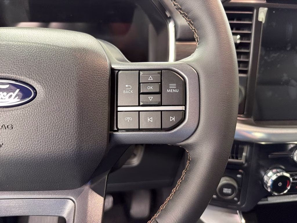2026 ICONIC SILVER Ford F-150 Lariat 4X4 Truck
