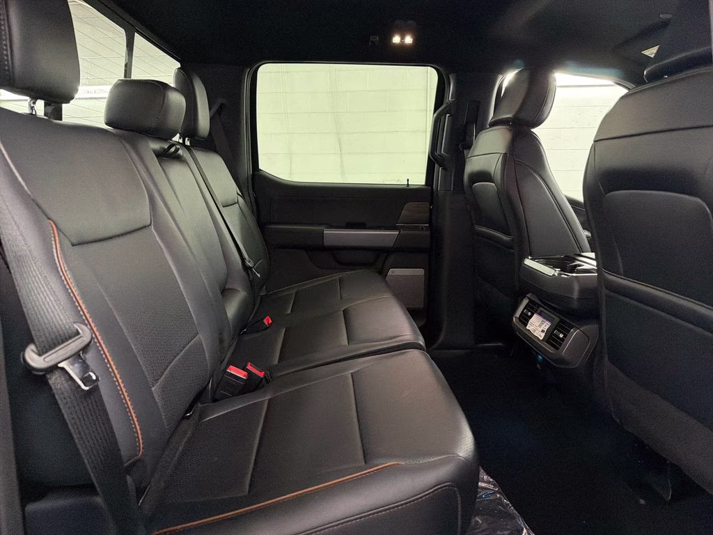 2026 AGATE BLACK Ford F-150 Lariat 4X4 Truck