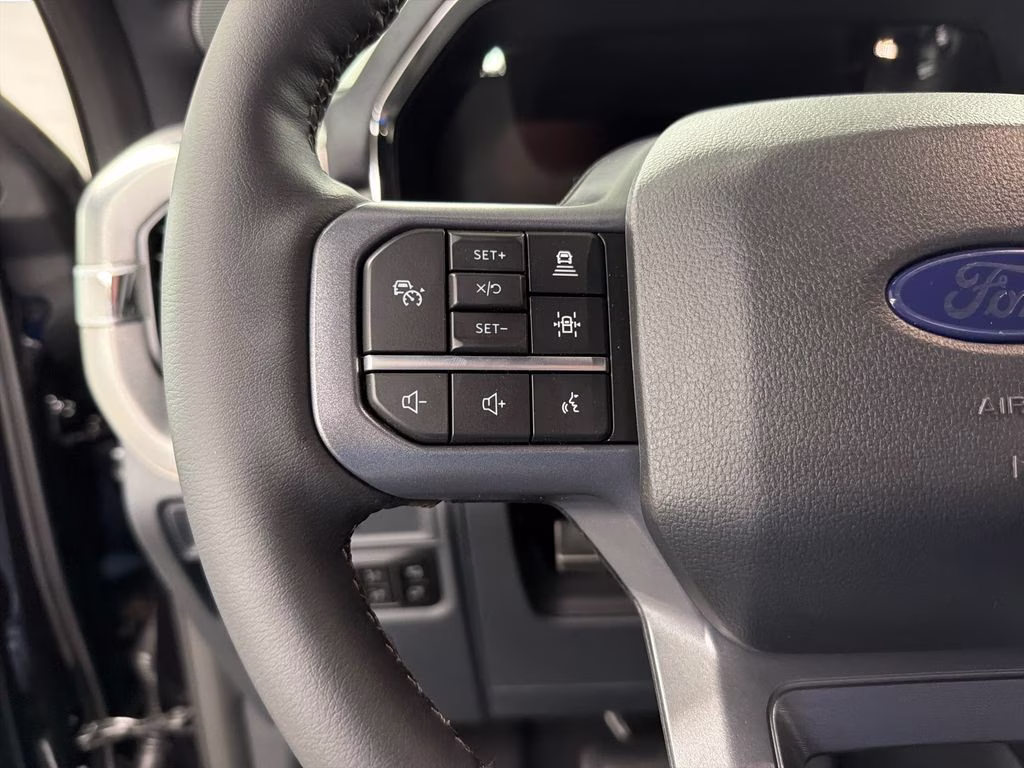 2026 AGATE BLACK Ford F-150 Lariat 4X4 Truck