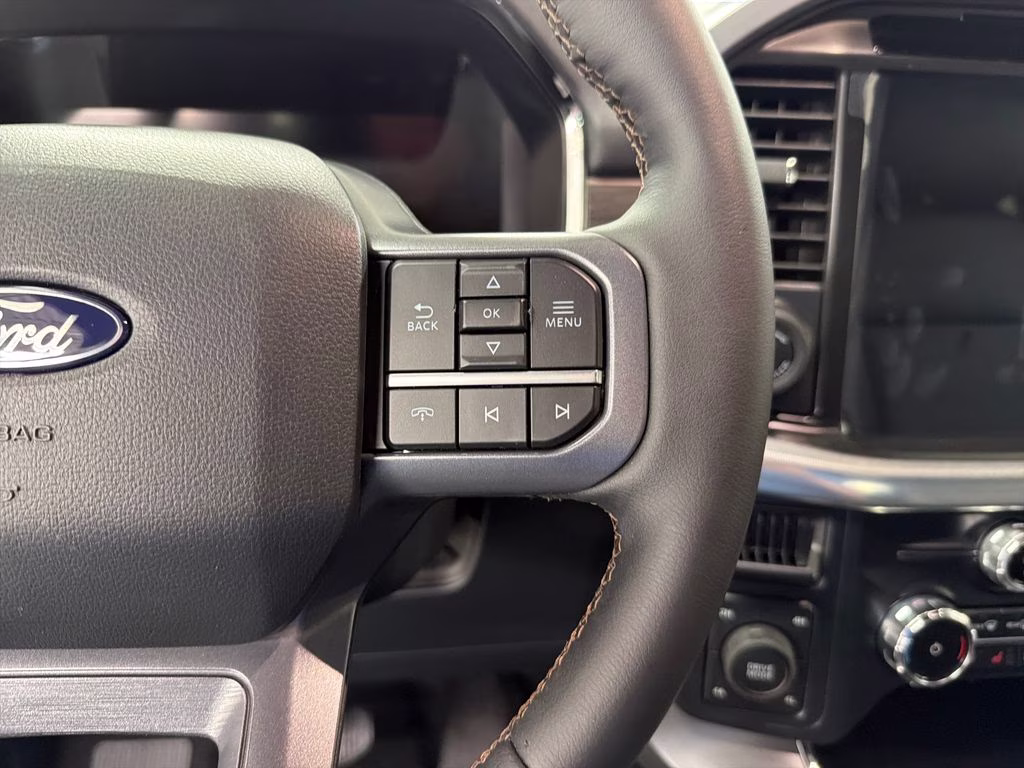 2026 AGATE BLACK Ford F-150 Lariat 4X4 Truck