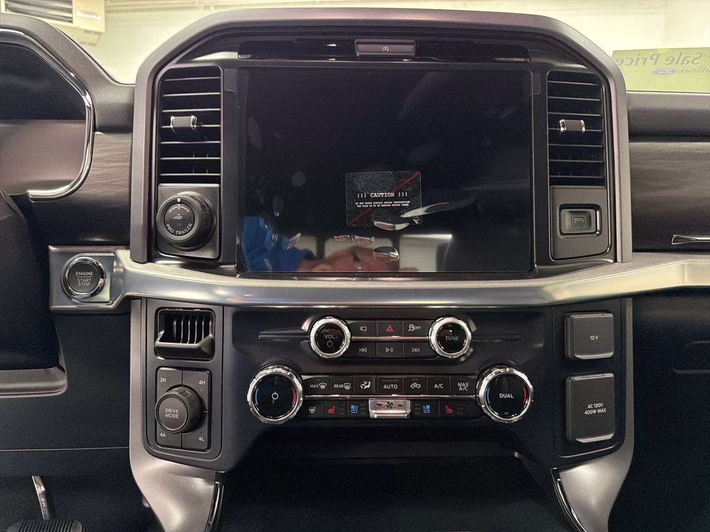 2026 AGATE BLACK Ford F-150 Lariat 4X4 Truck