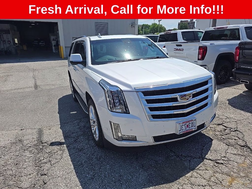 2019 Cadillac Escalade AWD Luxury's photo
