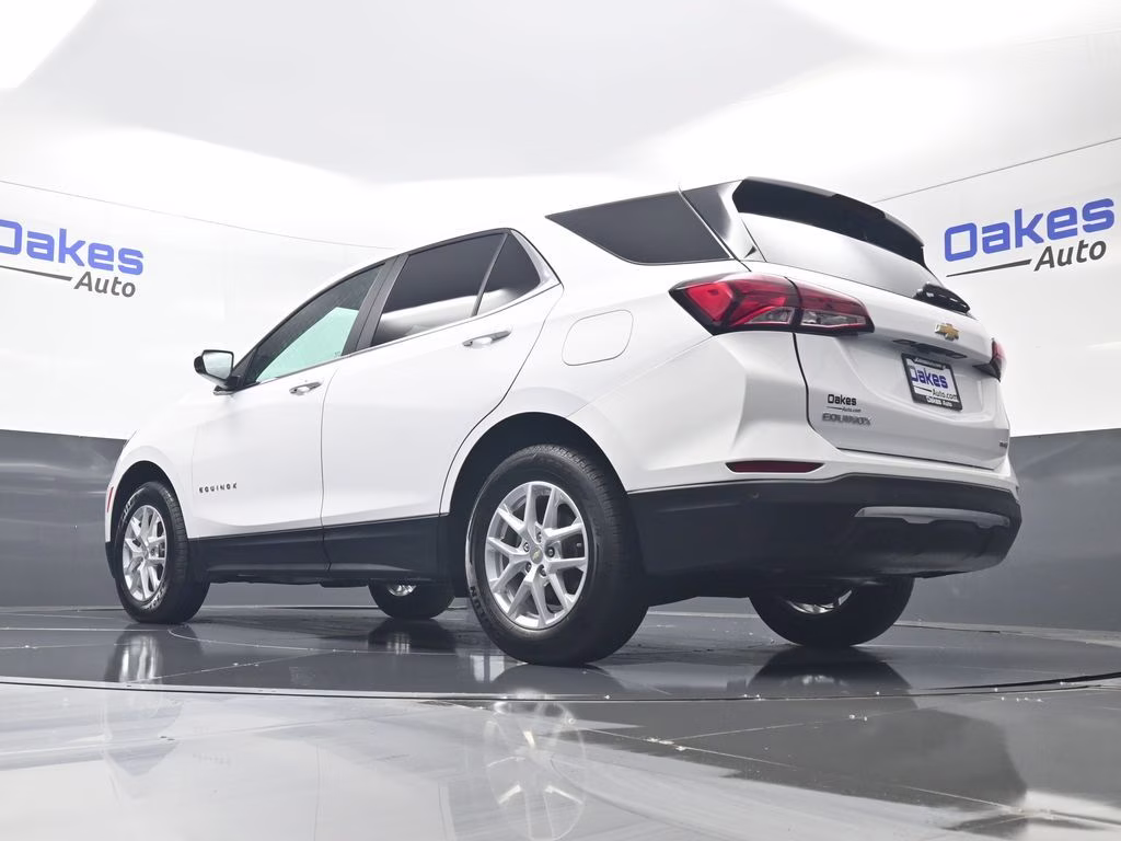 2022 Summit White Chevrolet Equinox LT AWD SUV