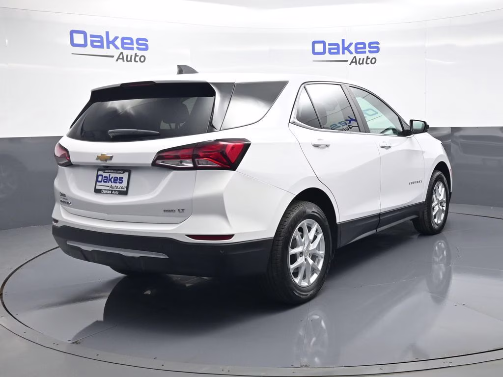 2022 Summit White Chevrolet Equinox LT AWD SUV