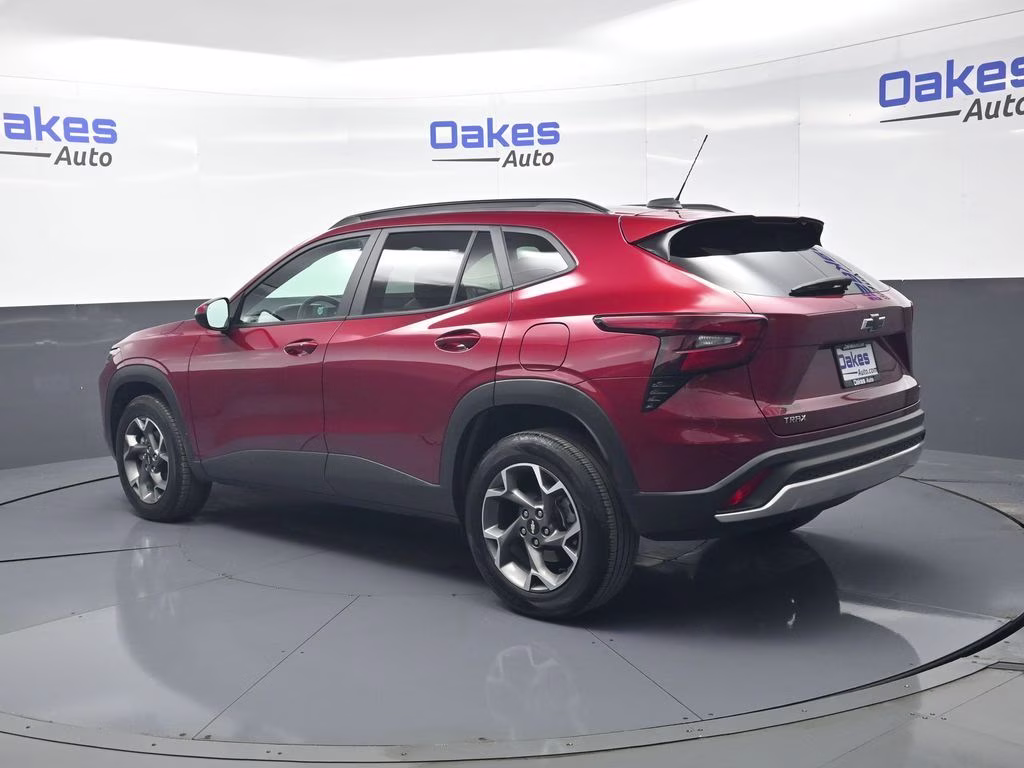 2025 Crimson Metallic Chevrolet Trax LT FWD SUV