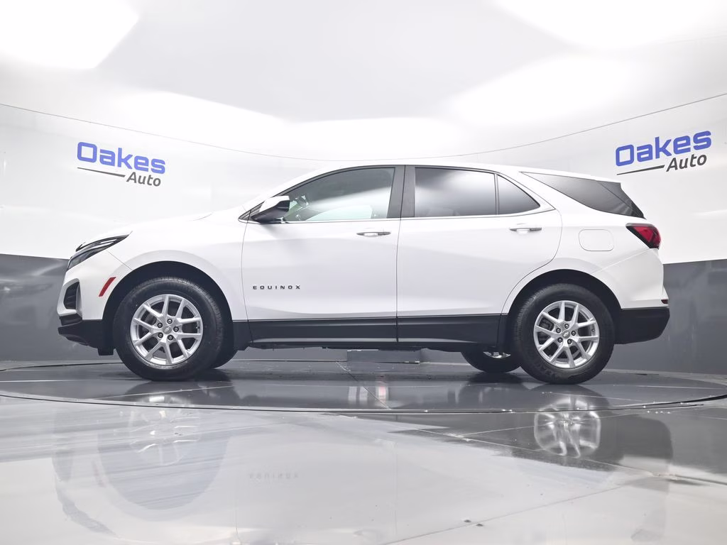 2022 Summit White Chevrolet Equinox LT AWD SUV