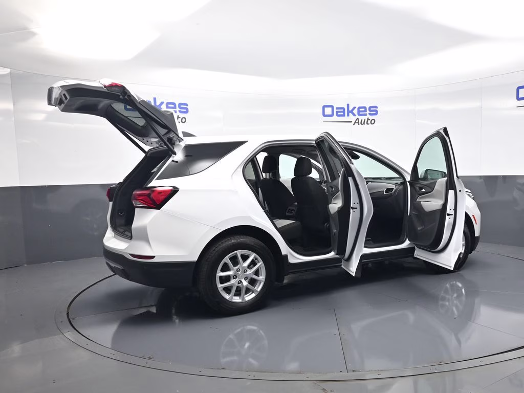 2022 Summit White Chevrolet Equinox LT AWD SUV