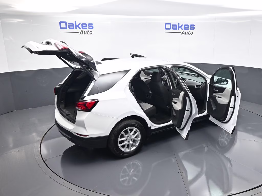 2022 Summit White Chevrolet Equinox LT AWD SUV
