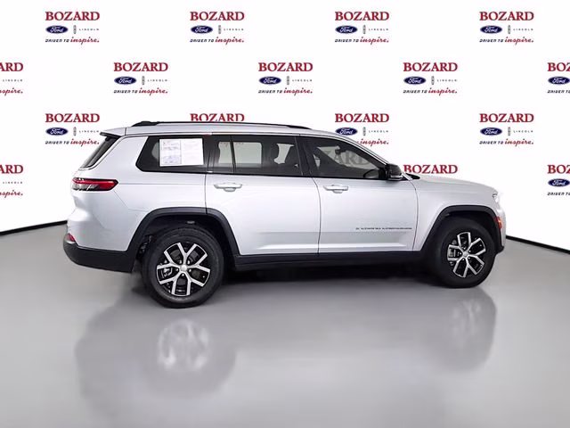 2023 Silver Zynith Jeep Grand Cherokee L Limited 4X4 SUV