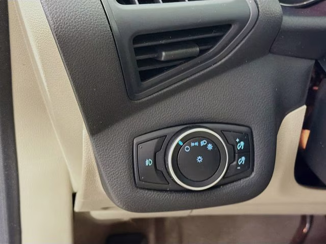 2015 Blue Ford Escape SE FWD SUV
