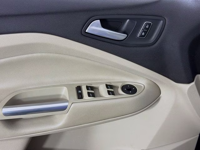 2015 Blue Ford Escape SE FWD SUV