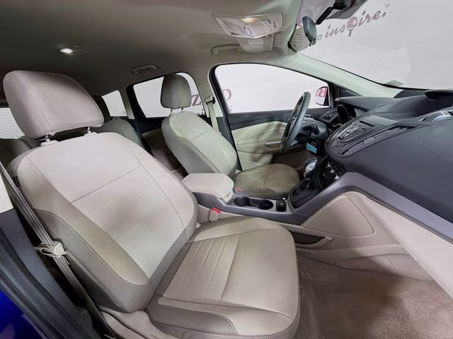 2015 Blue Ford Escape SE FWD SUV