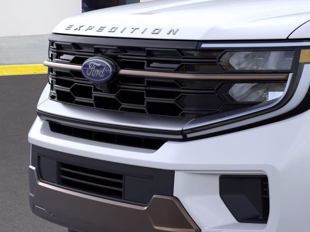 2026 Star White Metallic Tri-Coat Ford Expedition Max King Ranch 4X4 SUV