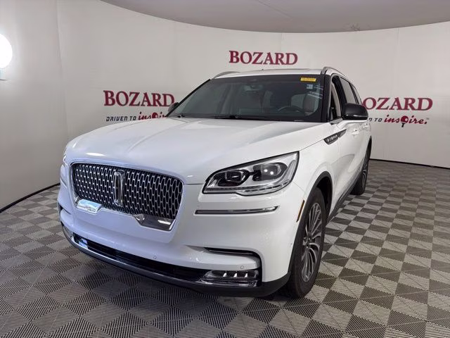 2022 White Metallic Lincoln Aviator Reserve AWD SUV
