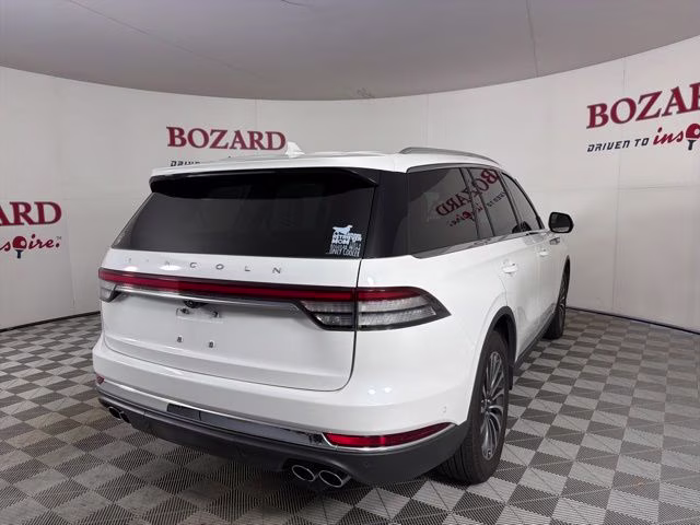 2022 White Metallic Lincoln Aviator Reserve AWD SUV