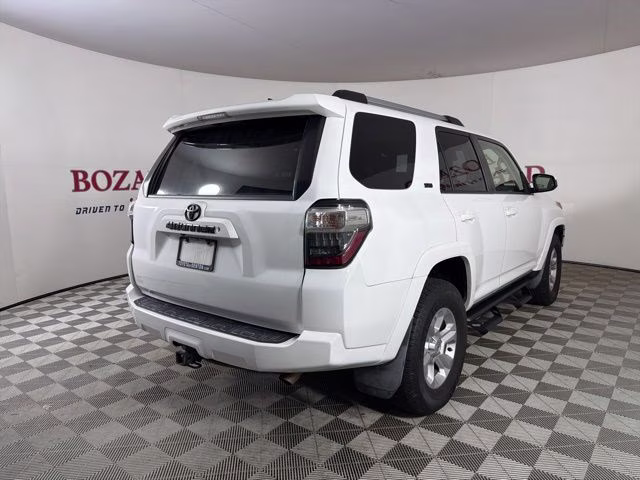 2020 Super White Toyota 4Runner SR5 RWD SUV