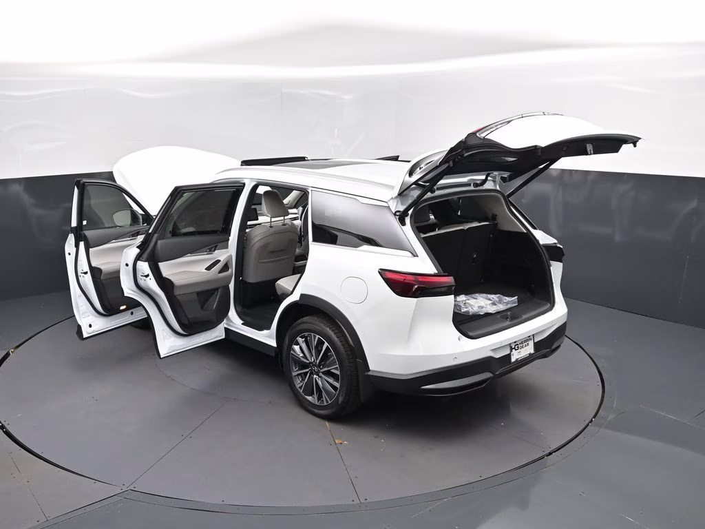 2027 White INFINITI QX60 LUXE FWD