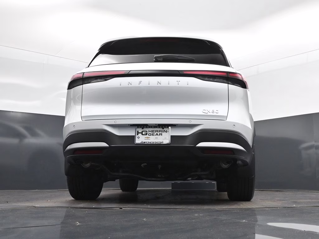 2027 White INFINITI QX60 LUXE FWD