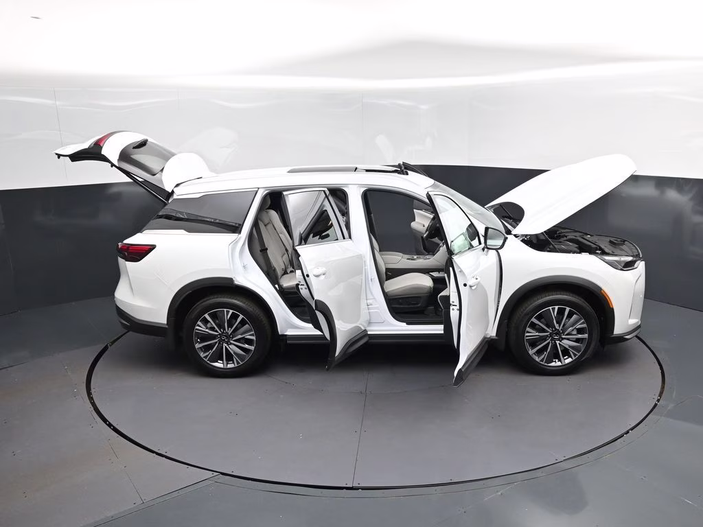 2027 White INFINITI QX60 LUXE FWD