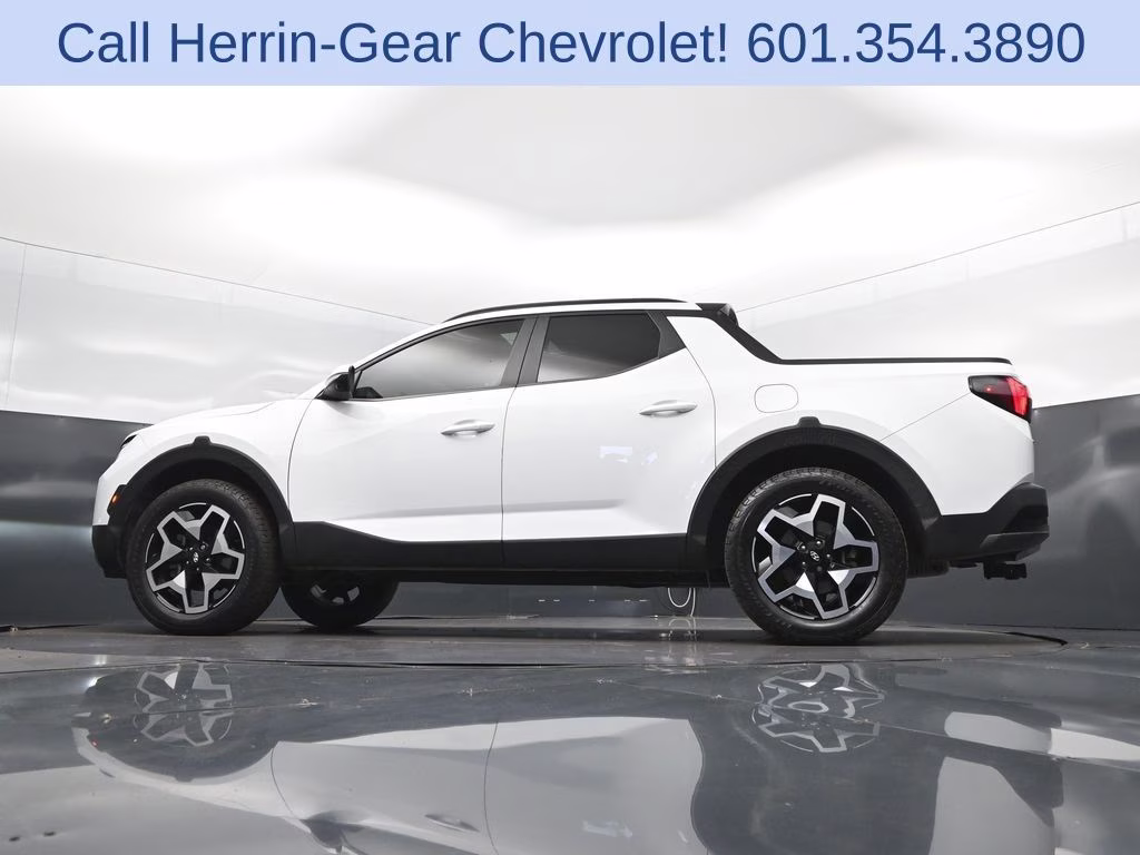 2022 Ice White Hyundai Santa Cruz Limited AWD Truck