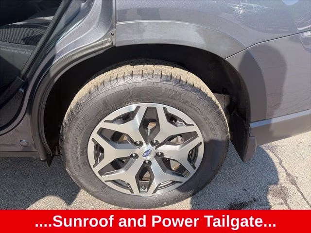 2024 Gray Metallic Subaru Forester Premium AWD SUV