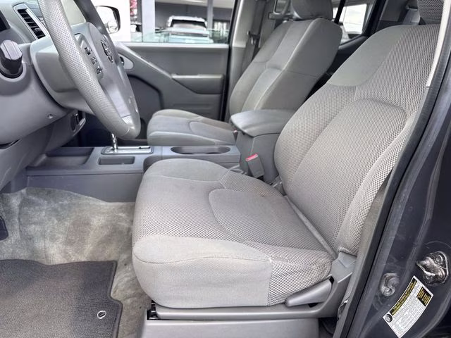 2015 Night Armor Nissan Frontier SV RWD Truck