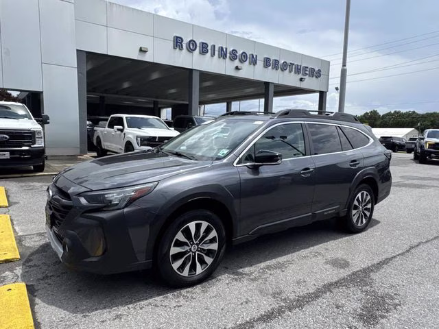 2023 Subaru Outback Limited XT's photo