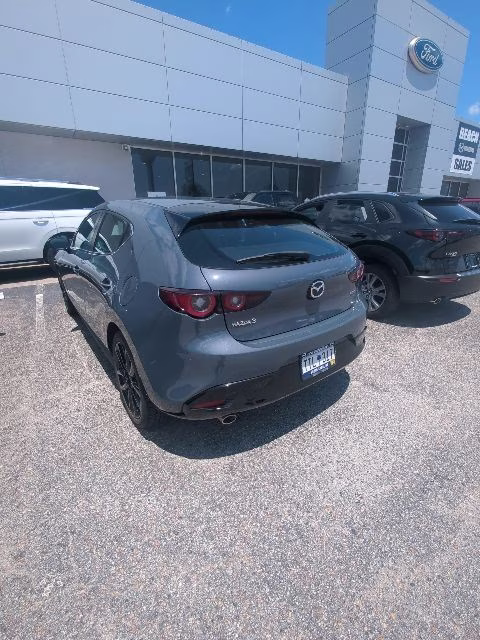 2022 Polymetal Gray Metallic Mazda Mazda3 Carbon Edition FWD Hatchback