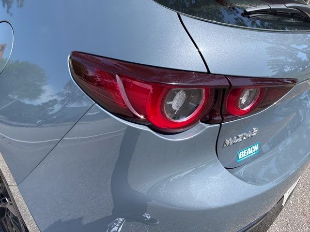 2022 Polymetal Gray Metallic Mazda Mazda3 Carbon Edition FWD Hatchback