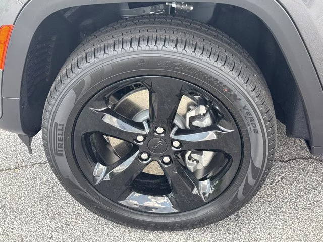 2026 Silver Zynith Jeep Grand Cherokee L Limited RWD SUV