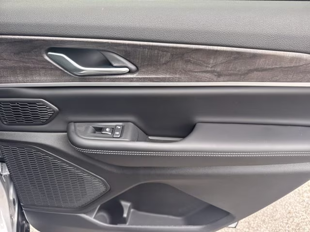 2026 Silver Zynith Jeep Grand Cherokee L Limited RWD SUV