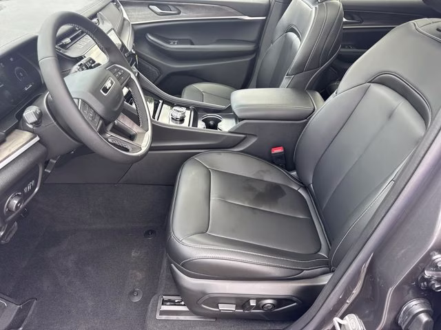 2026 Silver Zynith Jeep Grand Cherokee L Limited RWD SUV