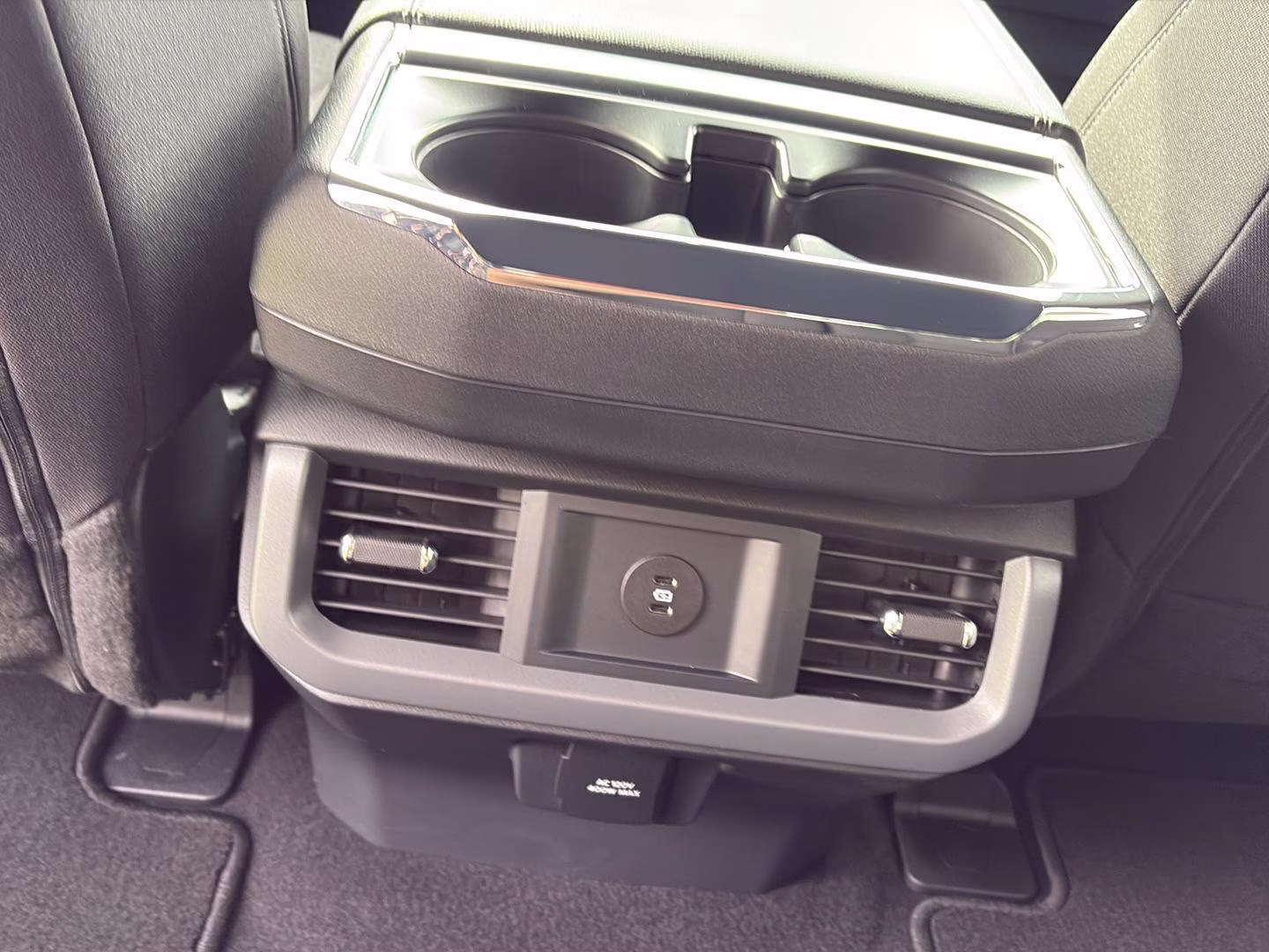 2026 Oxford White Ford F-150 XLT 4X4 Truck