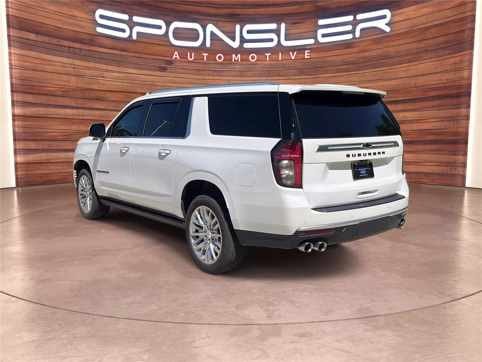 2024 Iridescent Pearl Tricoat Chevrolet Suburban High Country 4X4 SUV