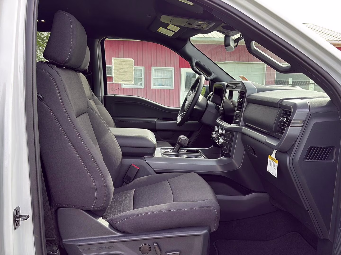 2026 Oxford White Ford F-150 XLT 4X4 Truck