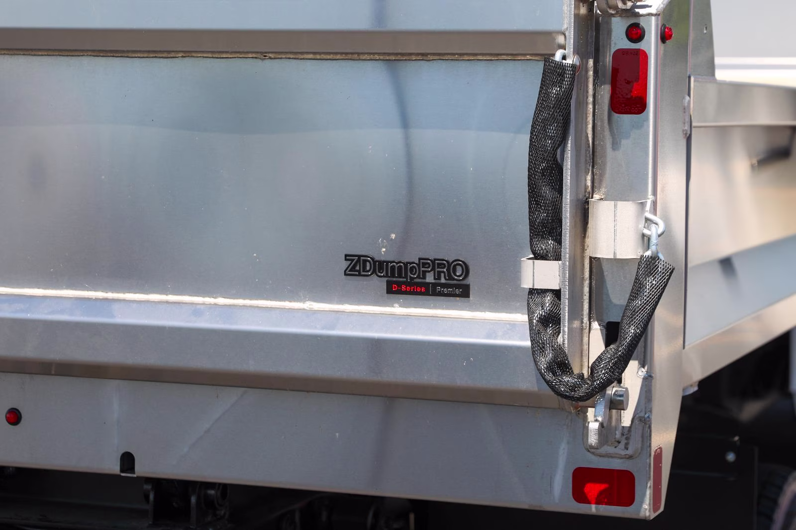 2026 Oxford White Ford Super Duty F-550 DRW XL 4X4 Truck