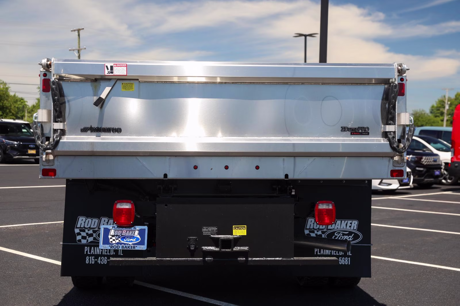 2026 Oxford White Ford Super Duty F-550 DRW XL 4X4 Truck